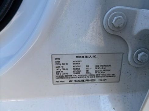 Used 2023 Tesla Model Y Long Range image 9