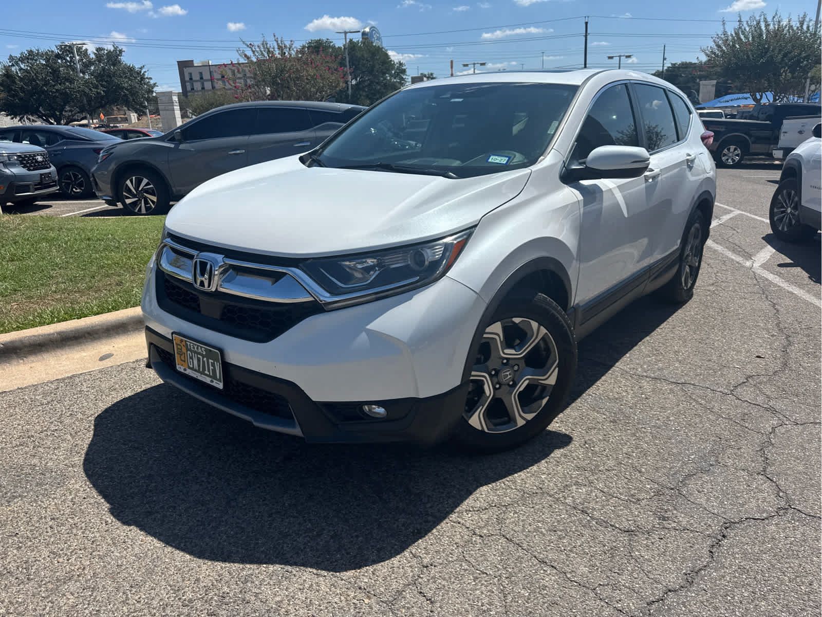 Used 2019 Honda CR-V EX image 2