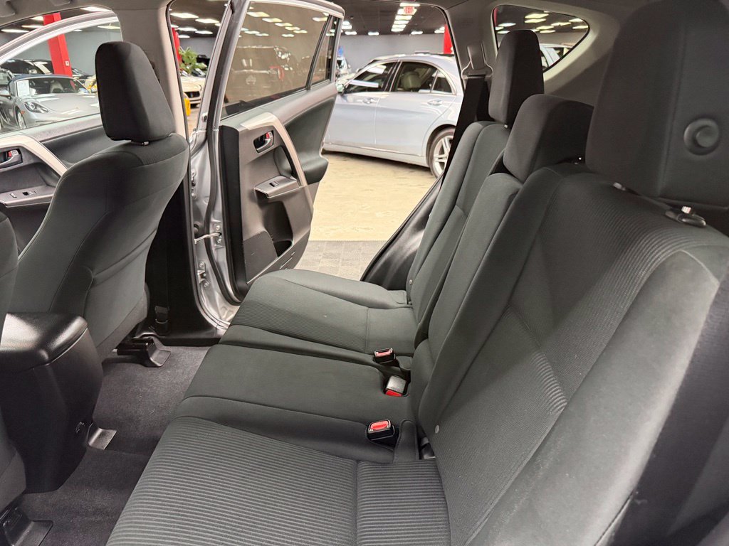 Used 2016 Toyota RAV4 LE FWD image 38