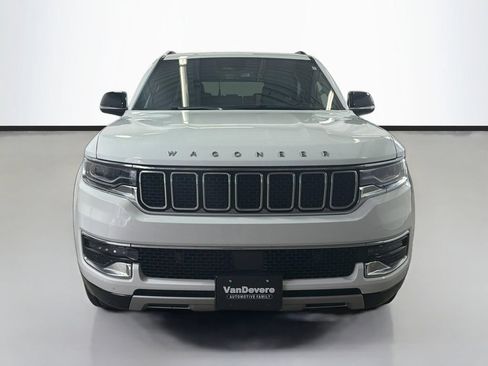 Used 2024 Jeep Wagoneer Series II AWD/4WD image 2