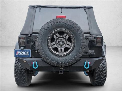 Used 2012 Jeep Wrangler Rubicon w/ PWR Convenience Group AWD/4WD image 6