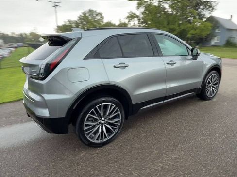 Used 2024 Cadillac XT4 Sport image 5