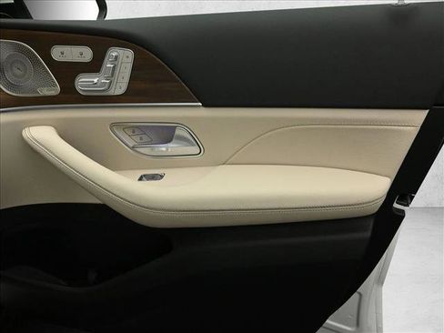 Certified 2025 Mercedes-Benz GLS 450 GLS 450 image 30