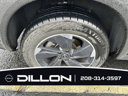 Used 2025 Nissan Rogue SV AWD/4WD image 26