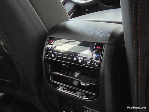 Used 2022 Jeep Grand Cherokee Summit AWD/4WD image 27