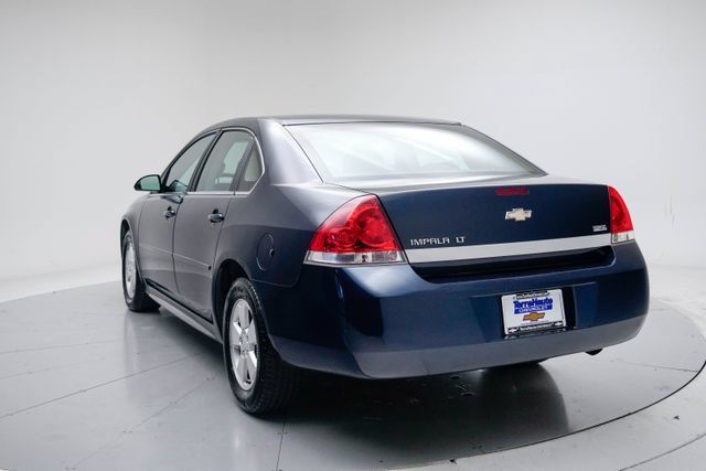 Used 2010 Chevrolet Impala LT FWD image 3