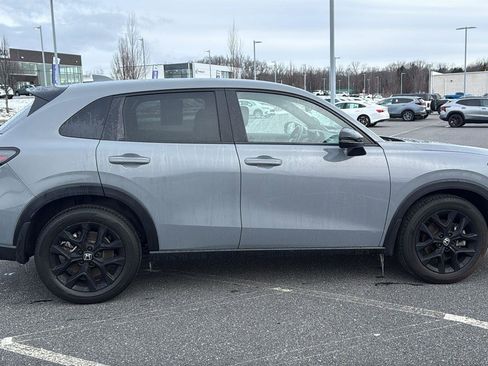 Used 2024 Honda HR-V Sport image 4