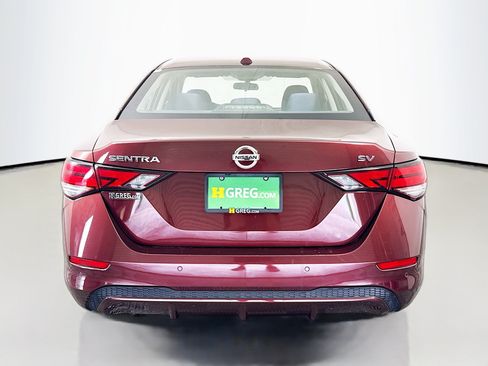Used 2022 Nissan Sentra SV FWD image 8