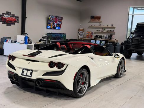 Used 2021 Ferrari F8 Tributo RWD image 17