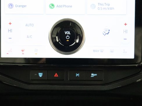 New 2025 Ford F150 Lightning Platinum image 36