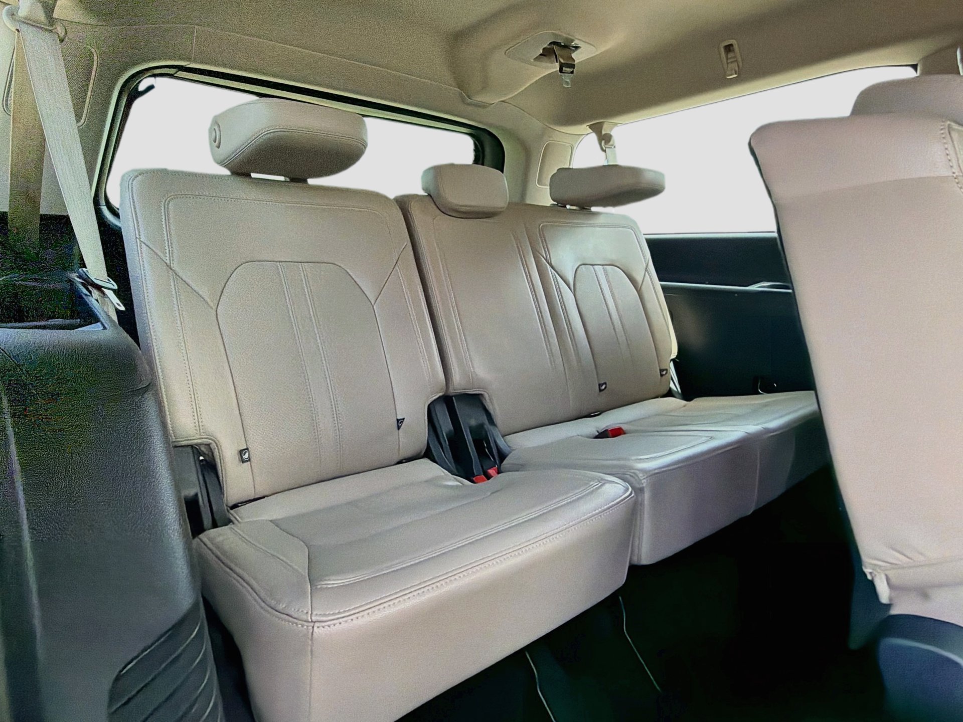 Used 2023 Ford Expedition Max Limited RWD image 32