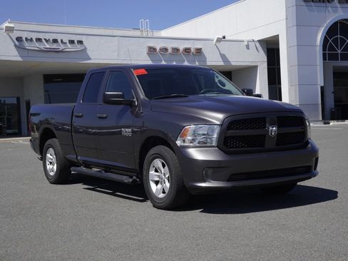 Used 2018 RAM 1500 Express image 2