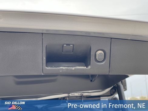 Used 2020 Chevrolet Suburban Premier image 22