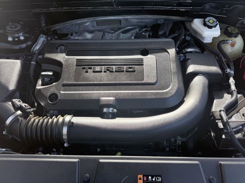 Used 2021 Buick Envision Avenir image 10