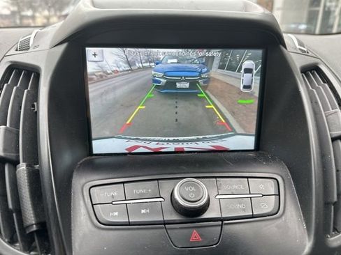 Used 2019 Ford Escape SEL image 14