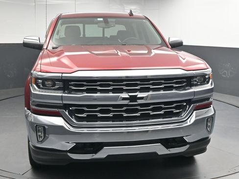 Used 2018 Chevrolet Silverado 1500 LTZ image 2