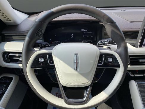 Used 2023 Lincoln Aviator Black Label w/ Dynamic Handling Package AWD/4WD image 23