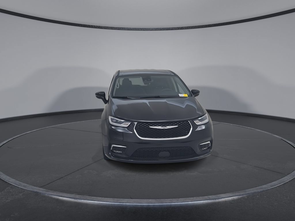 Certified 2024 Chrysler Pacifica Touring-L FWD image 6