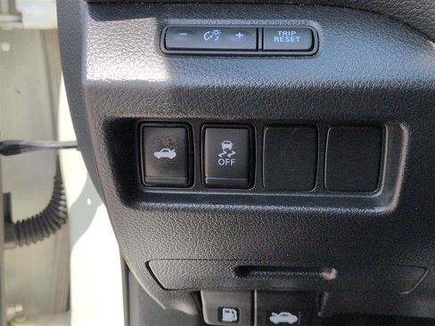 Used 2017 Nissan Altima 2.5 SR w/ Midnight Edition Package FWD image 34