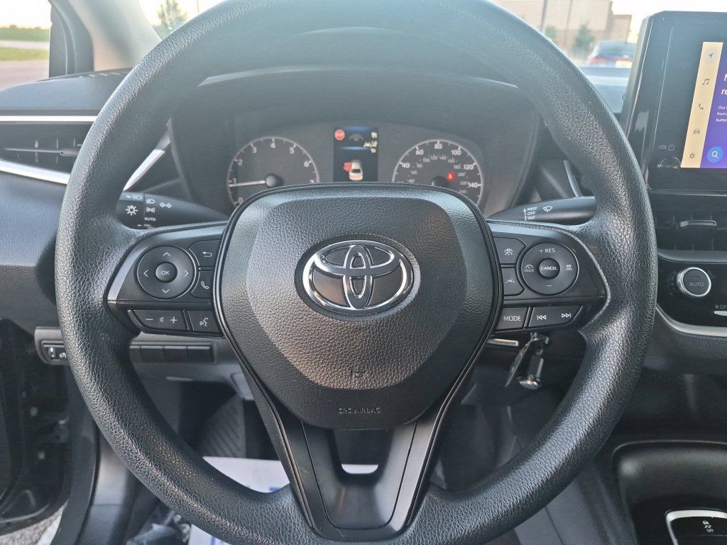 Used 2024 Toyota Corolla LE FWD image 14