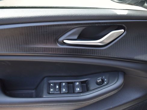 Used 2025 Jeep Grand Cherokee Altitude AWD/4WD image 13