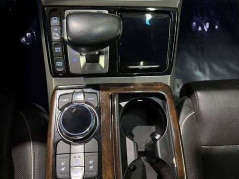 Used 2019 Genesis G90 5.0 Ultimate RWD image 32