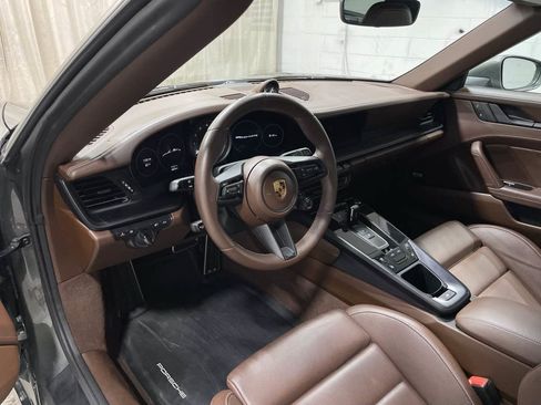 Used 2022 Porsche 911 Targa 4 GTS AWD/4WD image 13