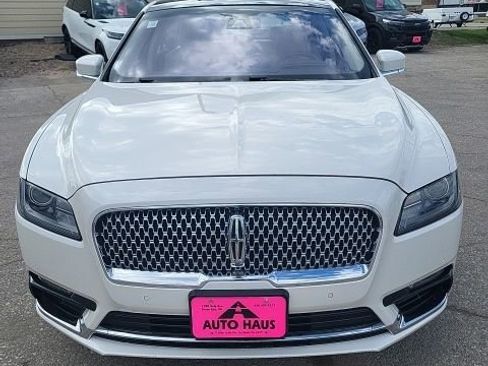 Used 2018 Lincoln Continental Reserve AWD/4WD image 25