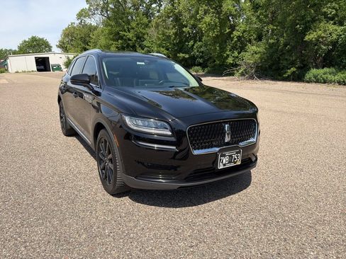 Used 2023 Lincoln Nautilus Reserve w/ Equipment Group 201A AWD/4WD image 12
