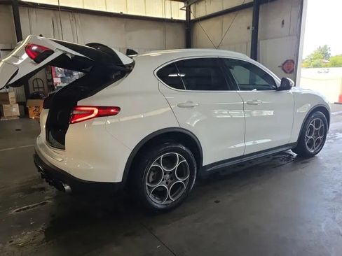 Used 2019 Alfa Romeo Stelvio Ti AWD/4WD image 5
