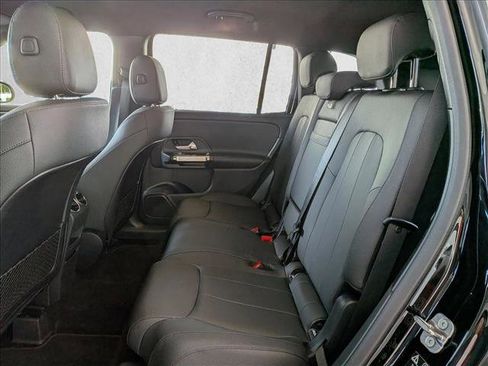 Certified 2025 Mercedes-Benz GLB 250 image 17