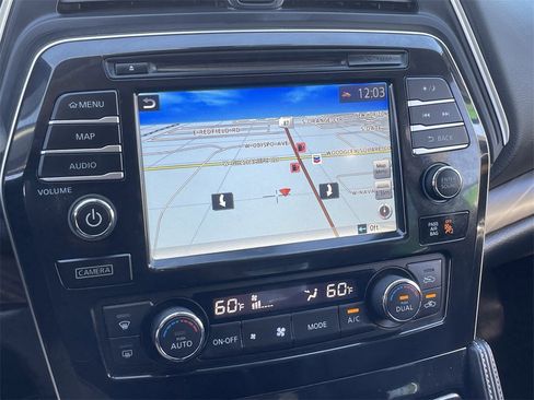 Used 2017 Nissan Maxima Platinum image 28