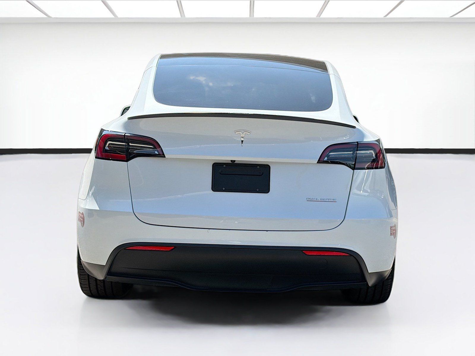 Used 2023 Tesla Model Y Performance AWD/4WD image 5