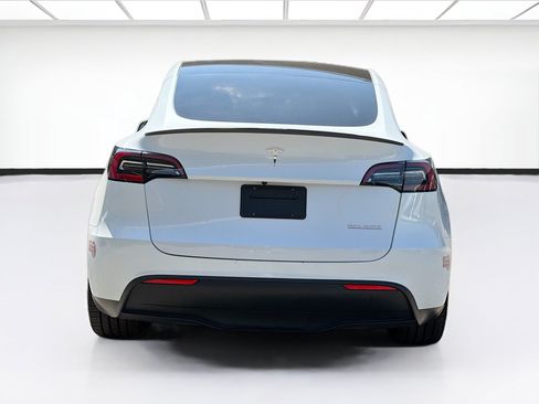 Used 2023 Tesla Model Y Performance AWD/4WD image 5