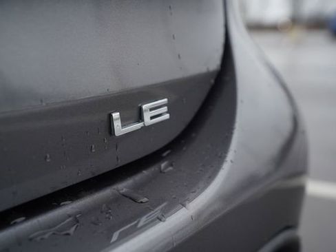 Used 2024 Toyota Highlander LE image 41