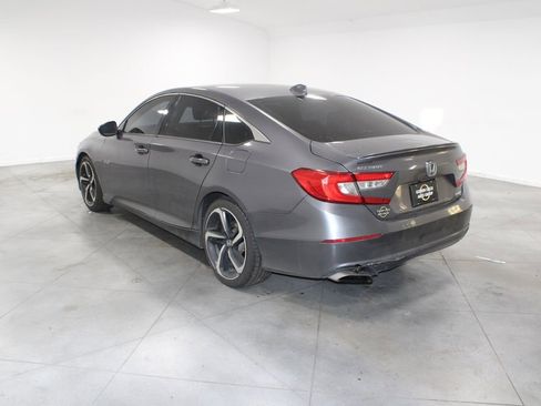 Used 2018 Honda Accord Sport image 7