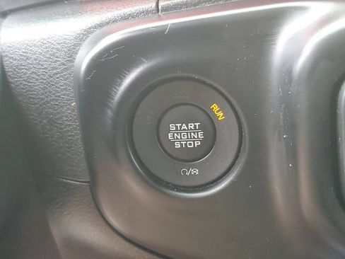 Used 2019 Jeep Wrangler Unlimited Rubicon AWD/4WD image 30