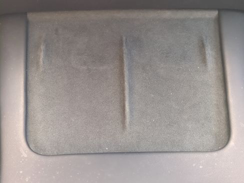 Used 2022 Tesla Model Y Long Range image 25