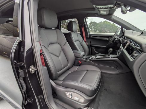 New 2025 Porsche Macan S image 25