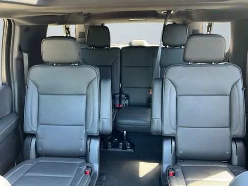 Used 2025 GMC Yukon XL Denali w/ Sun & Power Step Package AWD/4WD image 14