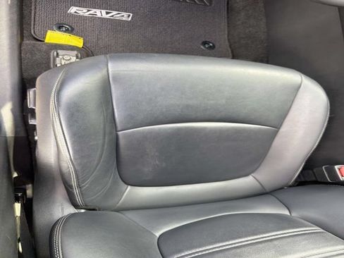 Certified 2020 Toyota RAV4 Limited FWD image 9