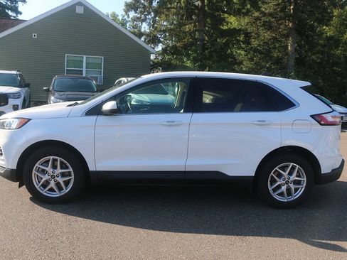 Certified 2024 Ford Edge SEL AWD/4WD image 6