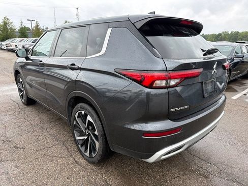 Used 2024 Mitsubishi Outlander SE FWD image 7
