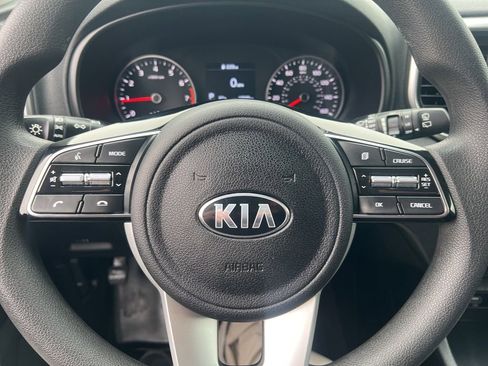 Certified 2022 Kia Sportage LX w/ LX FWD Value Edition Package image 58