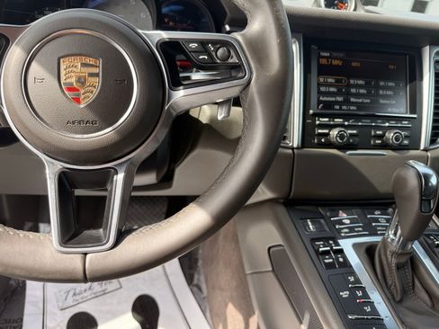 Used 2015 Porsche Macan S AWD/4WD image 17