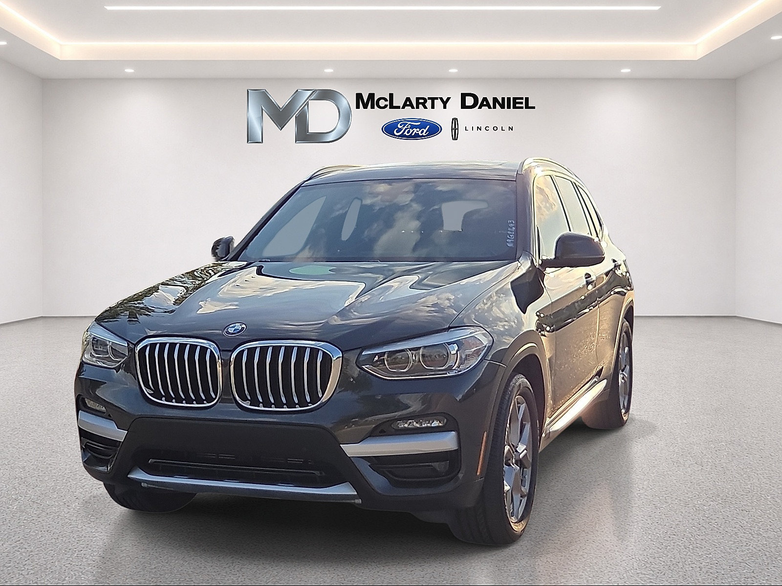 Used 2021 BMW X3 xDrive30i w/ Premium Package AWD/4WD image 2