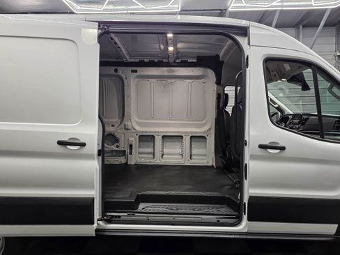 Used 2023 Ford Transit 250 Medium Roof AWD image 11