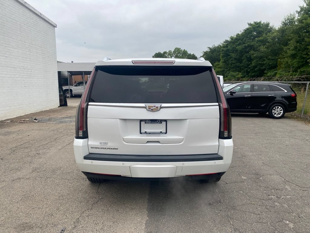 Used 2019 Cadillac Escalade Platinum AWD/4WD image 7
