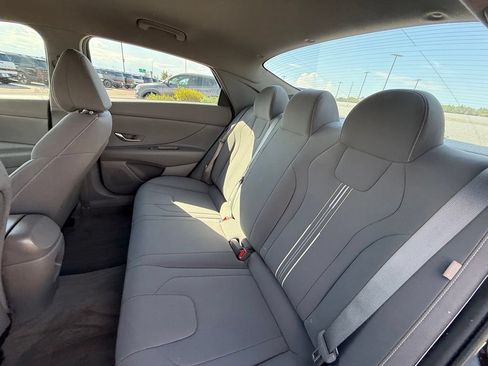 Certified 2024 Hyundai Elantra SEL FWD image 10