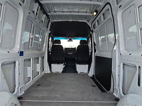 Used 2019 Mercedes-Benz Sprinter 144 Cargo image 10